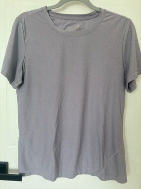 Mondetta Women's Crewneck Sport Tee in Light Lavender